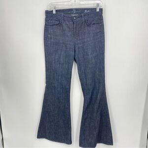 7FAM BELL BOTTOM JEANS SIZE 27 dark wash